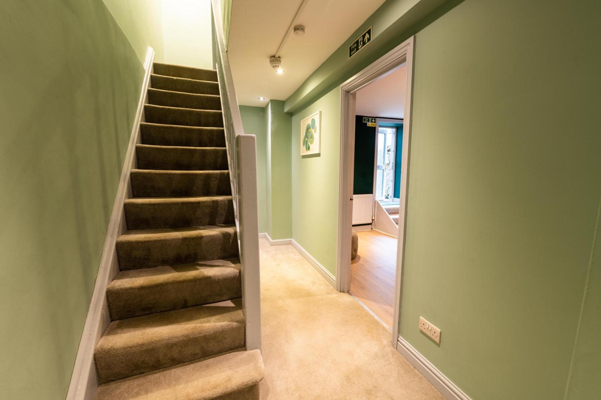 Aaron Wise - 17 Fitzhamon Apartments Cardiff Luaran gambar