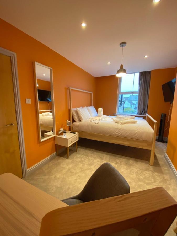 Aaron Wise - 17 Fitzhamon Apartments Cardiff Luaran gambar