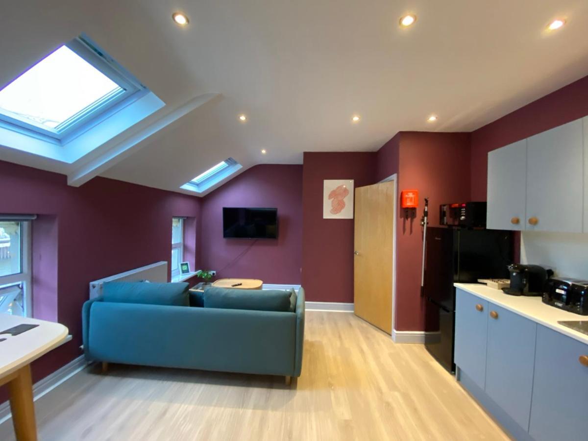 Aaron Wise - 17 Fitzhamon Apartments Cardiff Luaran gambar