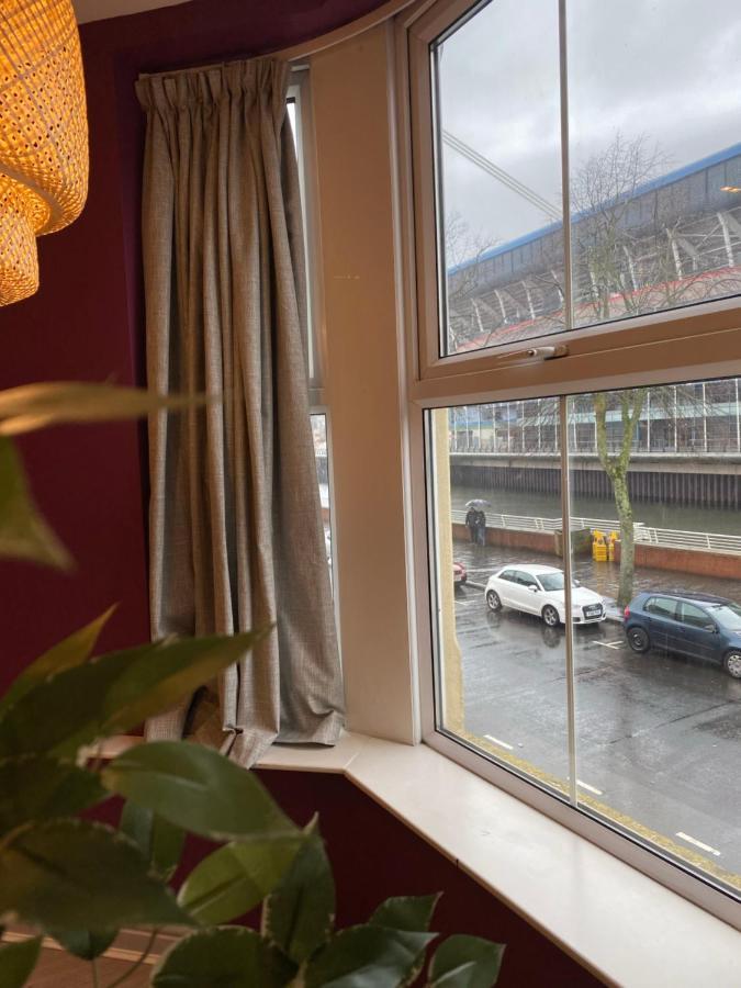 Aaron Wise - 17 Fitzhamon Apartments Cardiff Luaran gambar