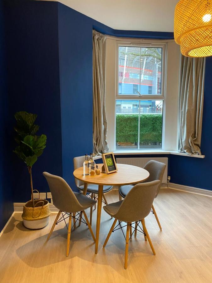 Aaron Wise - 17 Fitzhamon Apartments Cardiff Luaran gambar