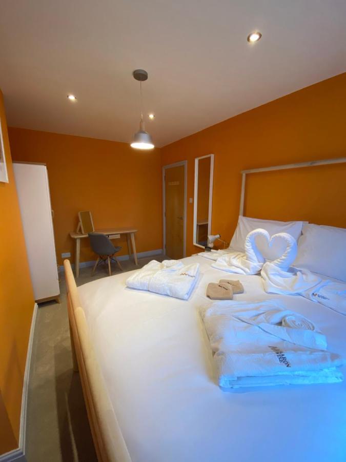 Aaron Wise - 17 Fitzhamon Apartments Cardiff Luaran gambar