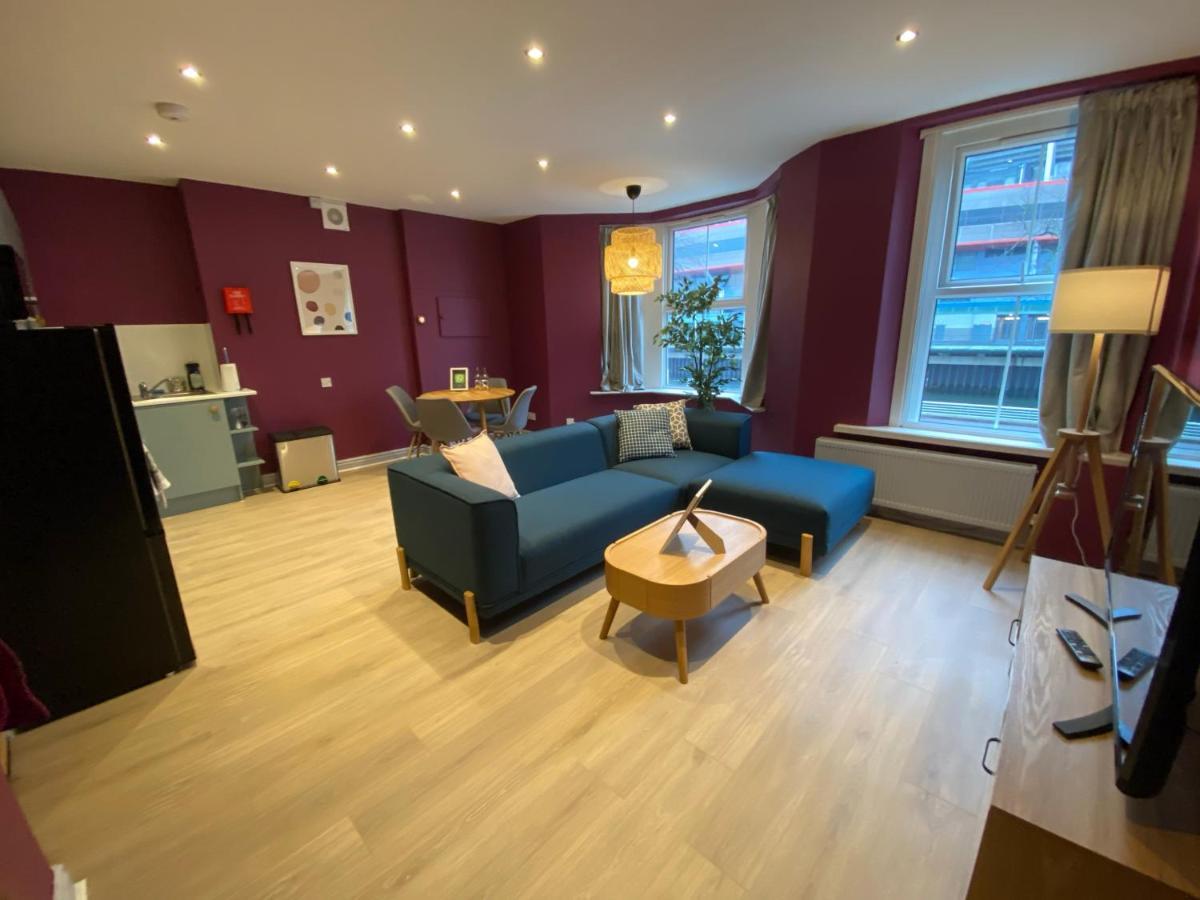Aaron Wise - 17 Fitzhamon Apartments Cardiff Luaran gambar